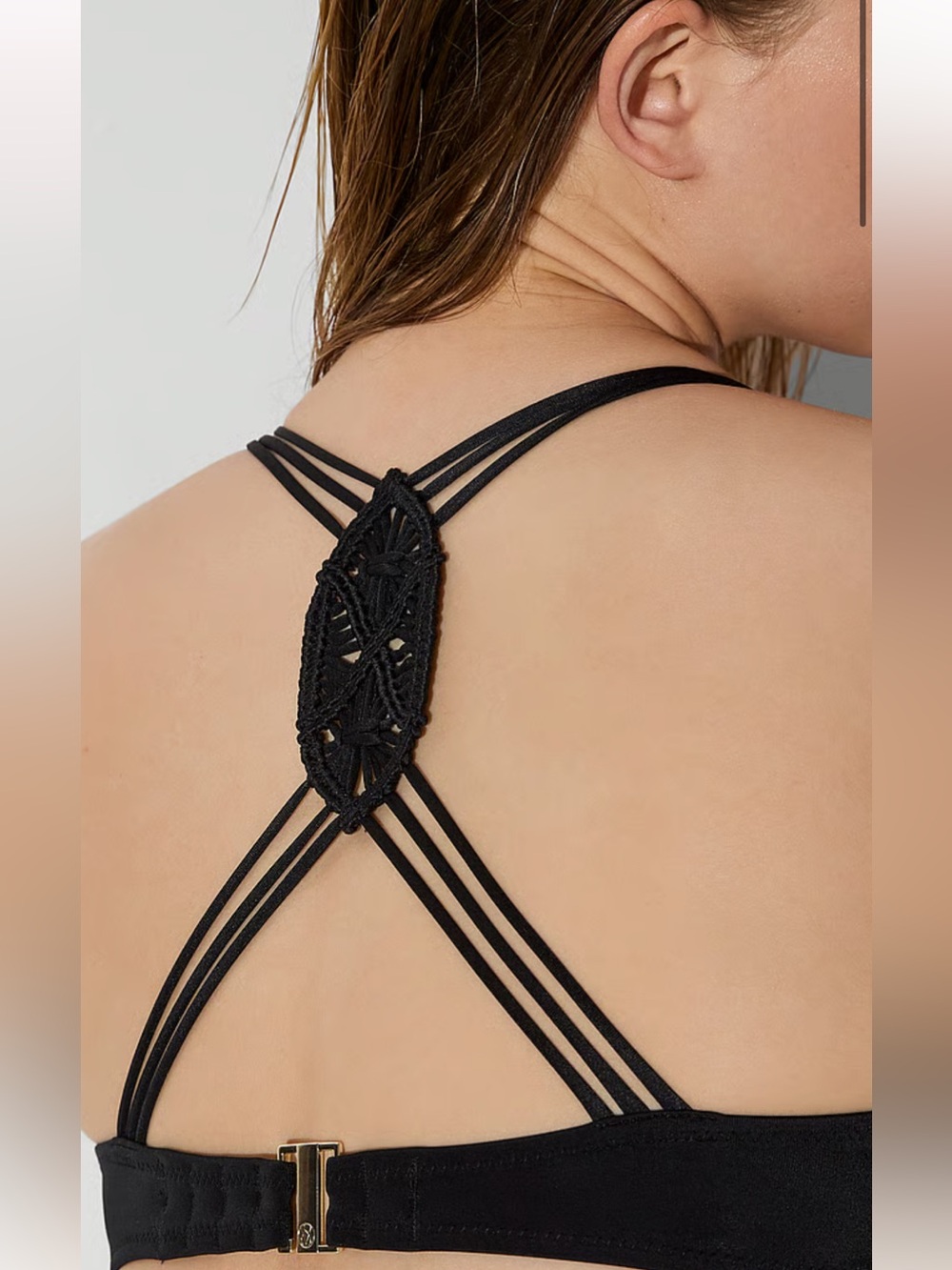 Victoria’s Secret Macrame back bikini top 34C